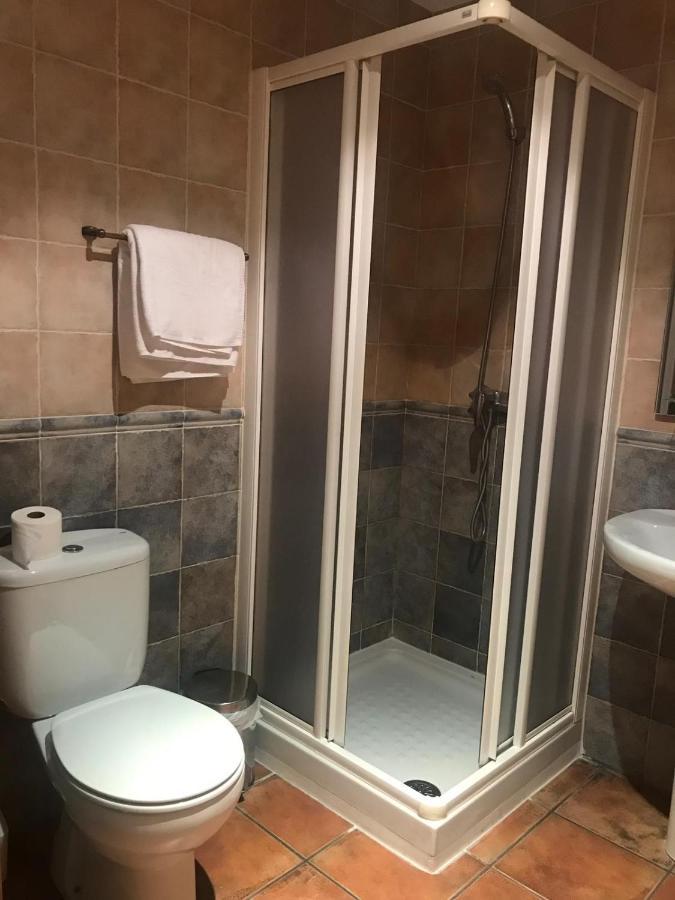 Hostal Villa De Navarrete Esterno foto